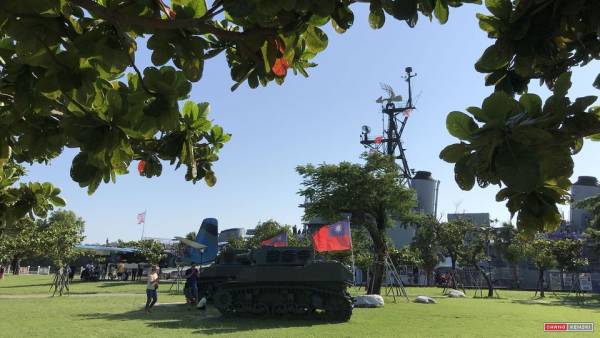 結合了陸海空三軍於園區